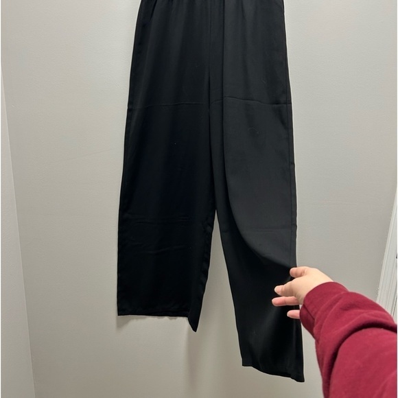 Forever 21 wide leg pant with elastic waist and belt loops cropped - Picture 8 of 10